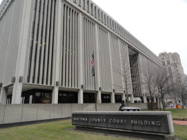 MACOMB CIRCUIT COURT.jpg
